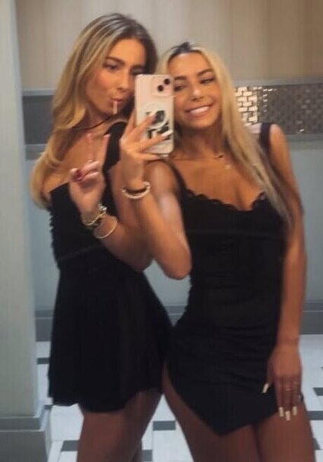 Ava Nucci model pics