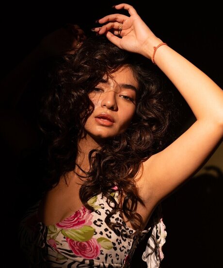 Anushka Sen nudes model pics