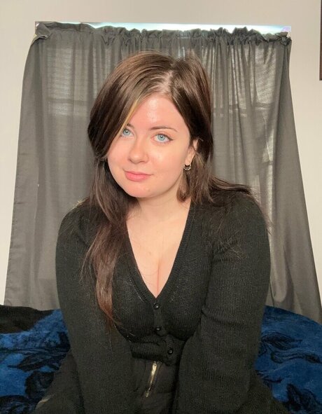 dandydemon exclusive model image