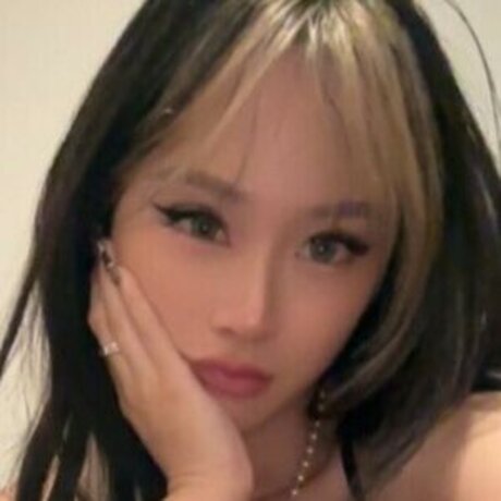 truongjens nude star pictures