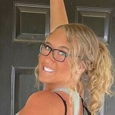 Maggie Kimberlin sex actress photos