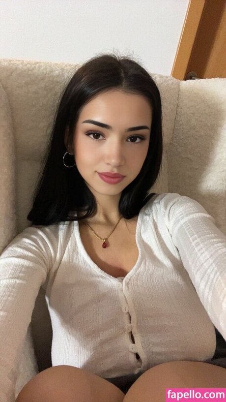 Fionaparkerx pornographic model img