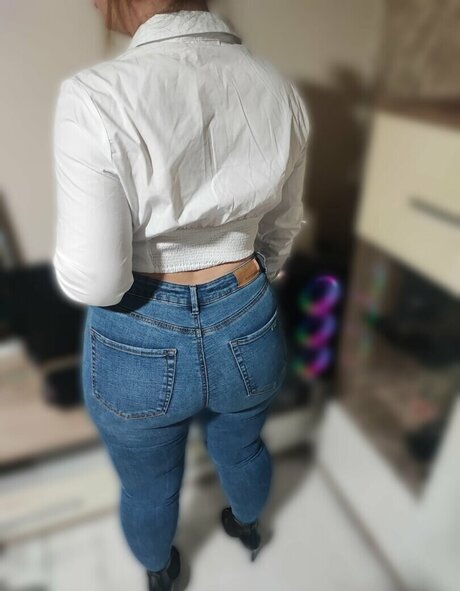 tinytina95 naked star photos