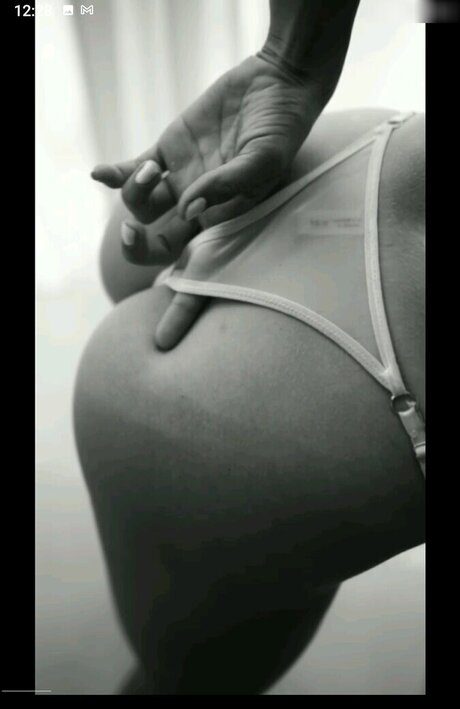 Eliz fit star nude archive