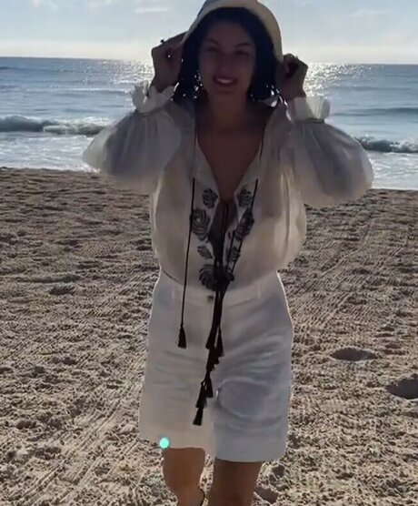 Rebecca Mir sex pornstar galleries