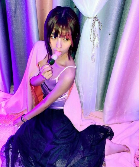 Japeruana nude actress pics