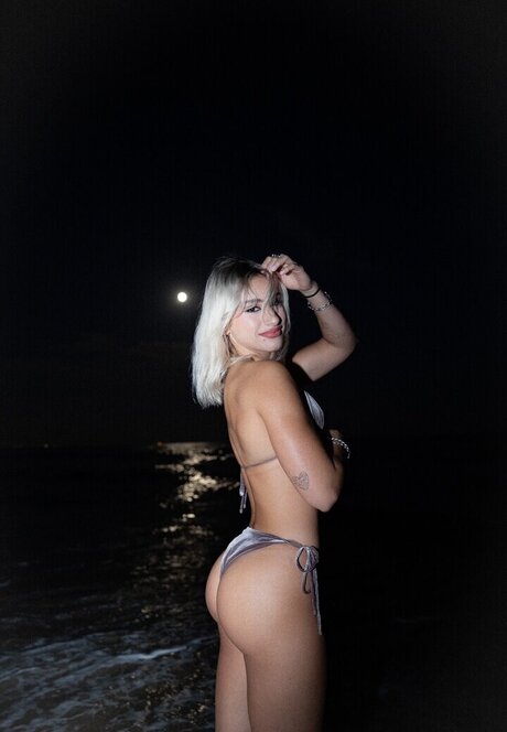 Thelatgirl sexy star pic