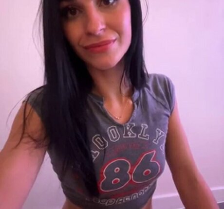 Oliviiia perfect model photo