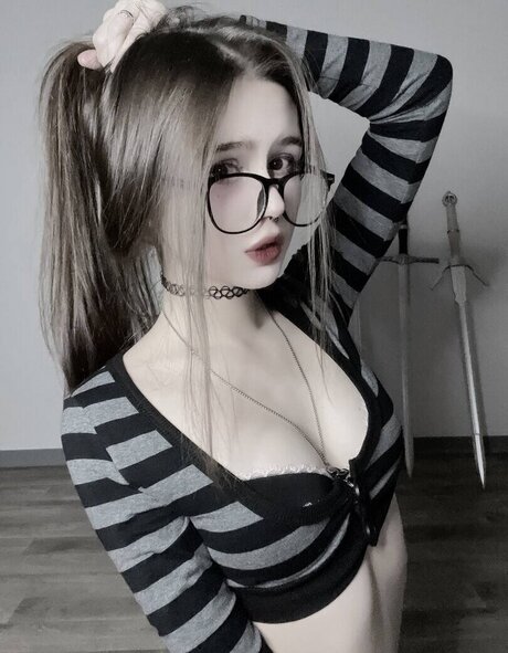 devisuka nudes actress archive