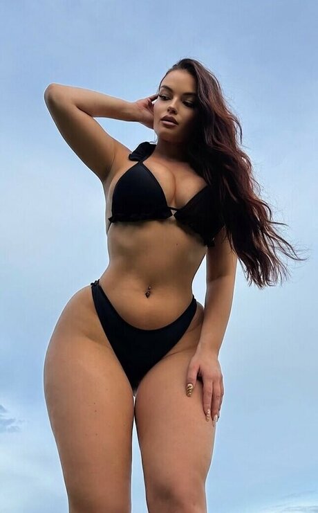 Emilia Emjeni pornstar naked galleries