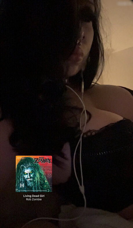 Gothminze star xxx photo