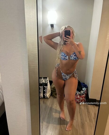 emilysmithh06 hot model images