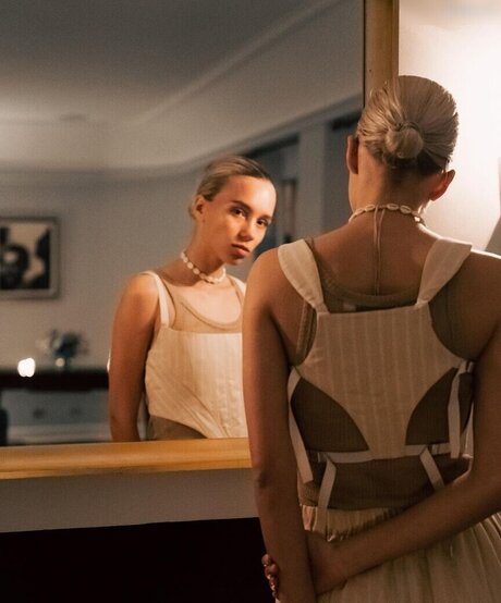 Lisa und Lena pornstar beautiful gallery