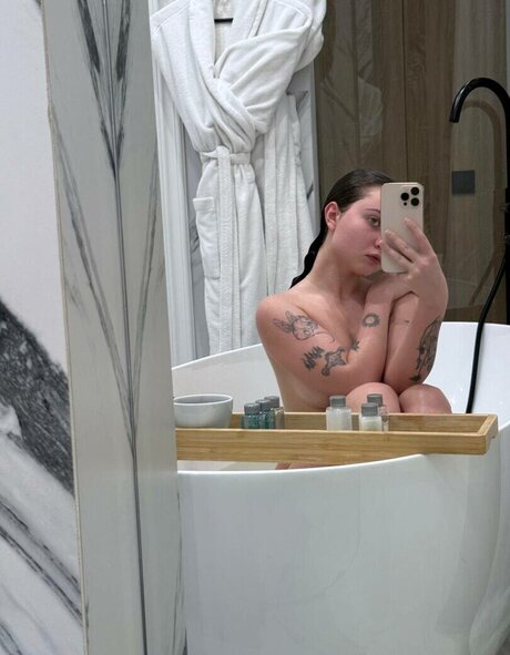 Enina24 nudes pornstar galleries