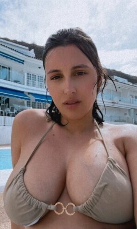 Vitamina bi art model archive