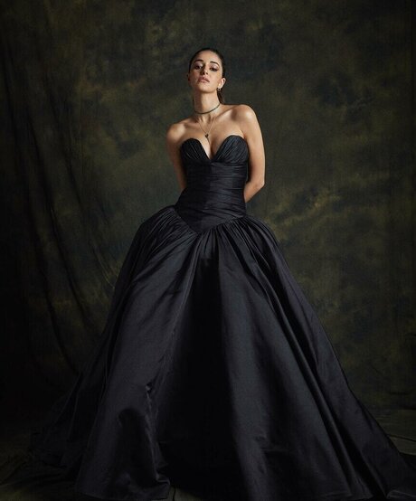 Ananya Pandey beautiful star pics