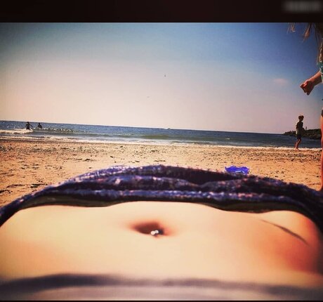 Flashinaa model beautiful photo