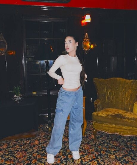 Devyn Lundy model top pics