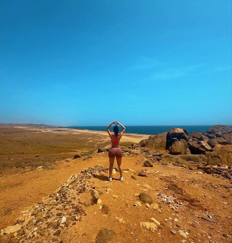 Lissierockz model high quality img