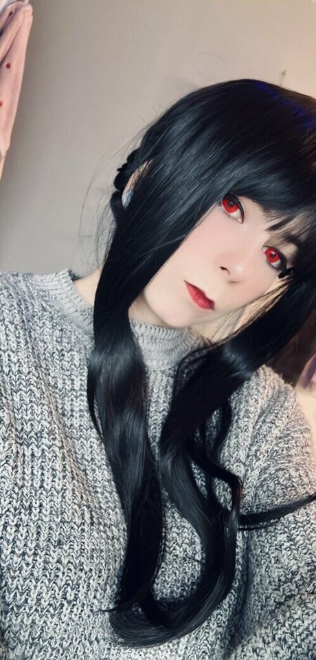 Rionasmiiilesss free model pics