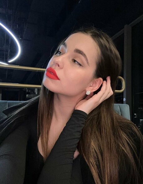 naomimorning beautiful actress picture