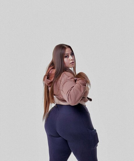 isurfavpisces model perfect photo