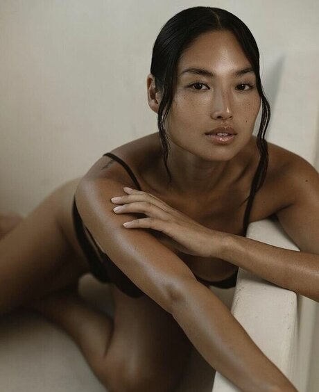 Janet Yuan erotic pornstar archive