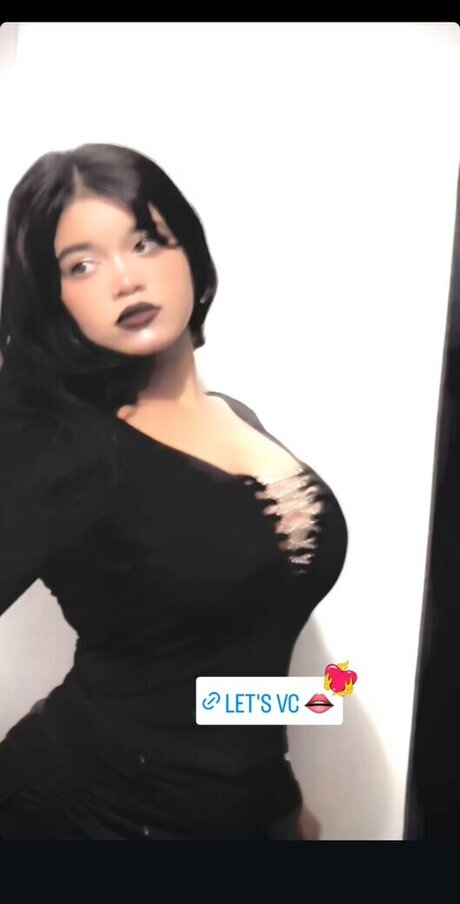 Jiyalicioux model nice pics