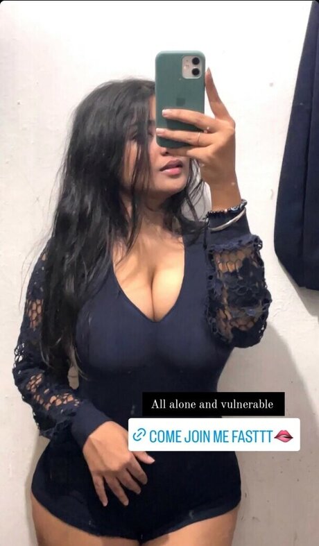 Jiyalicioux pornstar nudes archive