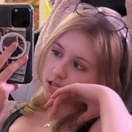 faeriies pretty pornstar images