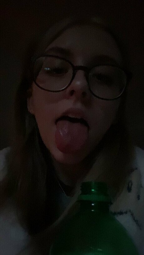 faeriies star pornographic photo