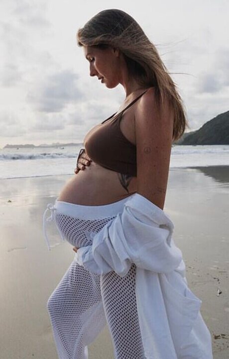 Sabibo pretty model image