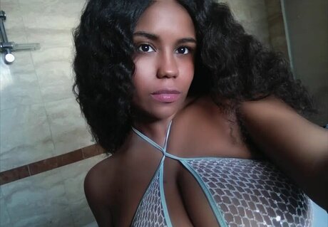 Mery Gatti naked star photos