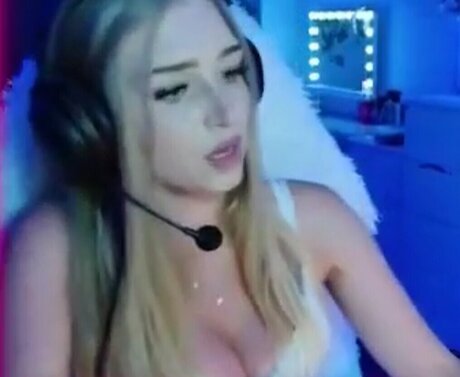 Nadjana model free picture