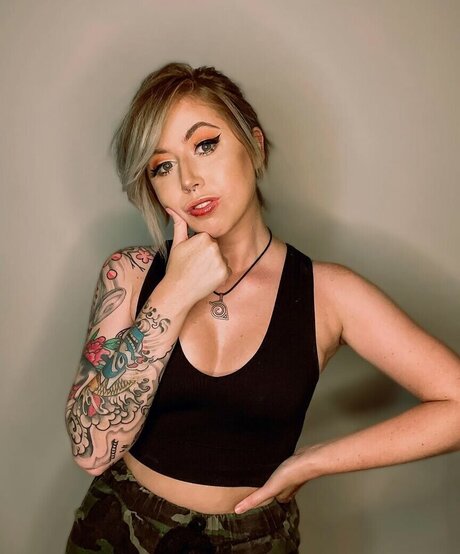 Nyybeats naked pornstar img