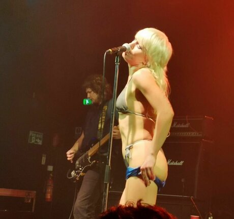 Amy Taylor star sex image