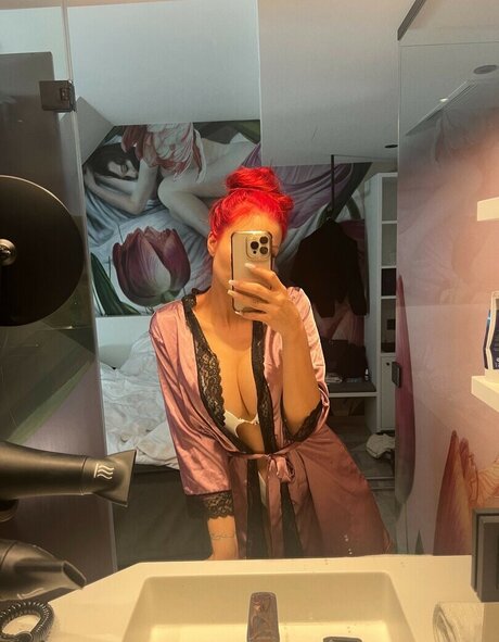 Cati Kiss star beautiful pic