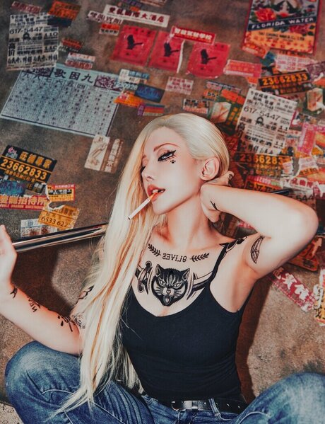 riri thisway hot pornstar pictures