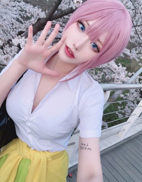 riri thisway model hd picture