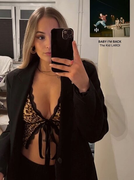 Jasmin Eller naked actress photo