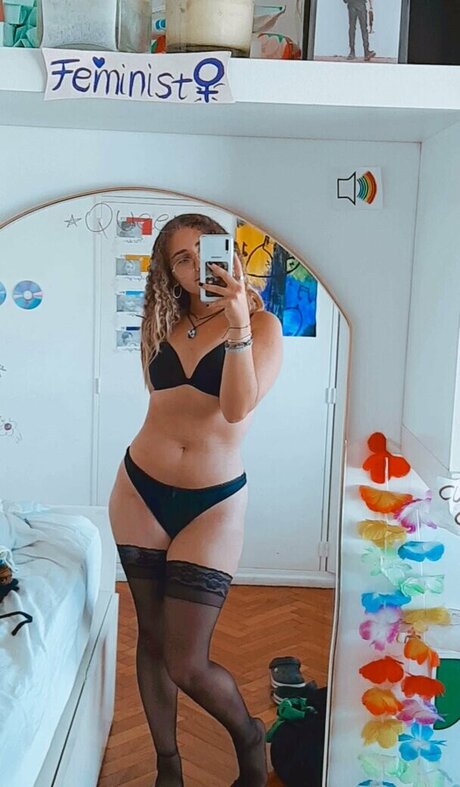 dumbbbvnny beautiful pornstar pic