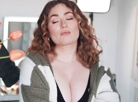 Sonny Loops free pornstar galleries