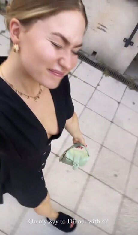 Sonny Loops hot pornstar photos