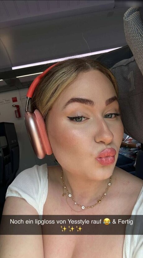 Sonny Loops beautiful pornstar image