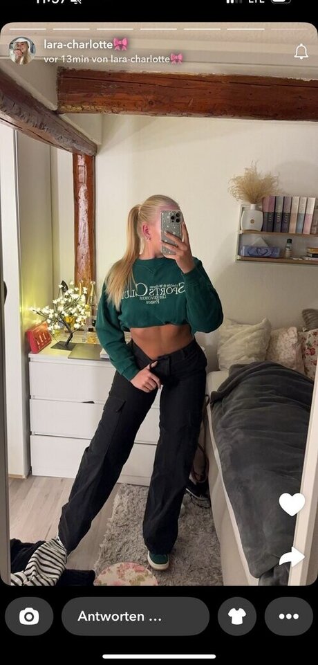 Lara Charlottee pornstar xxx picture