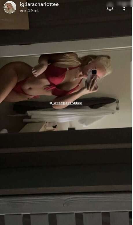 Lara Charlottee model top photos