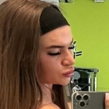 Sarah Slavotinek xxx star gallery