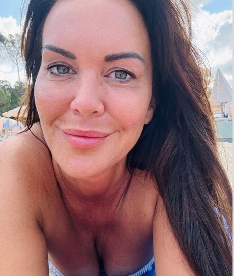 Martina Reuter sexy model images