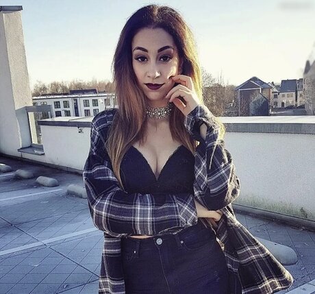 Amira Wirth perfect pornstar images