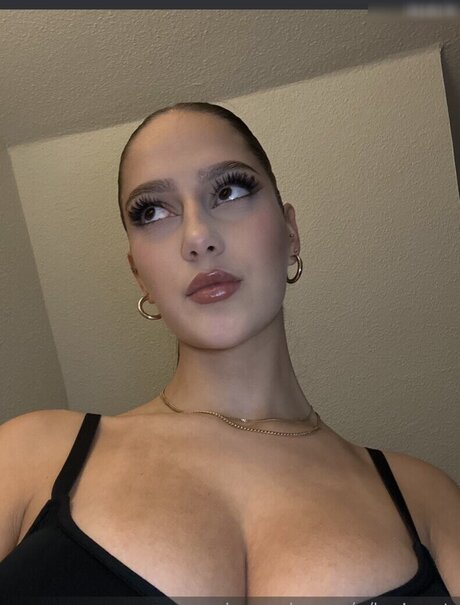 Leni pntr pretty model gallery